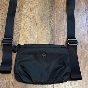 lululemon athletica Men's Black Belt Bag
